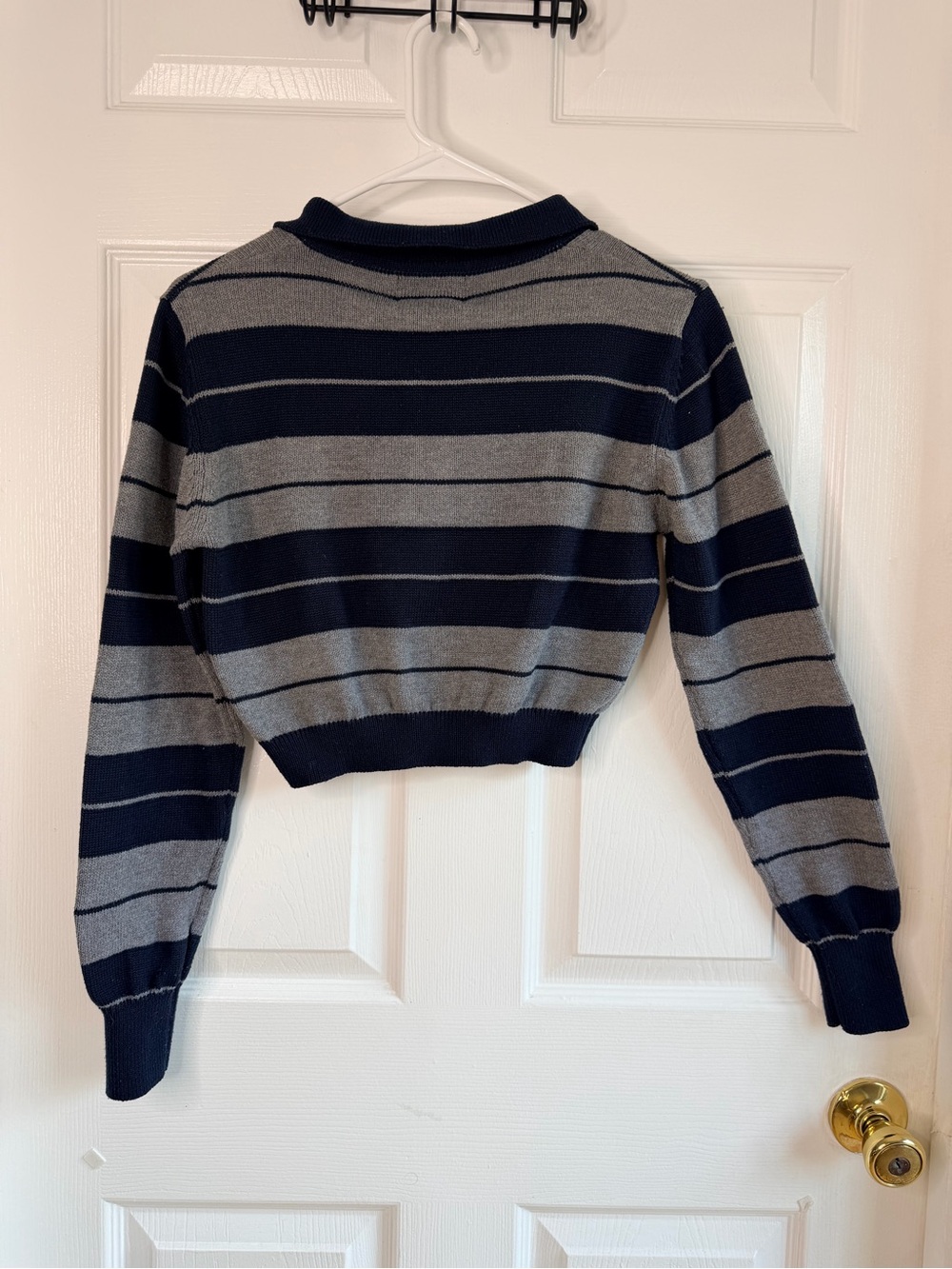 FB County Girl Cropped Knit Polo Sweater Size L Striped Navy Blue Gray - Picture 5 of 12